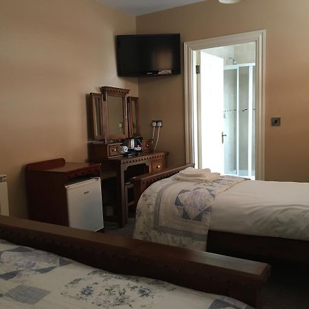 Hopper Inn Guest Accommodation Ballynaskreena Extérieur photo