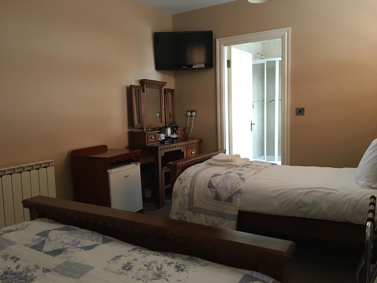 Hopper Inn Guest Accommodation Ballynaskreena Extérieur photo